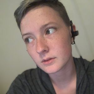 Meet your Posher, Vivian